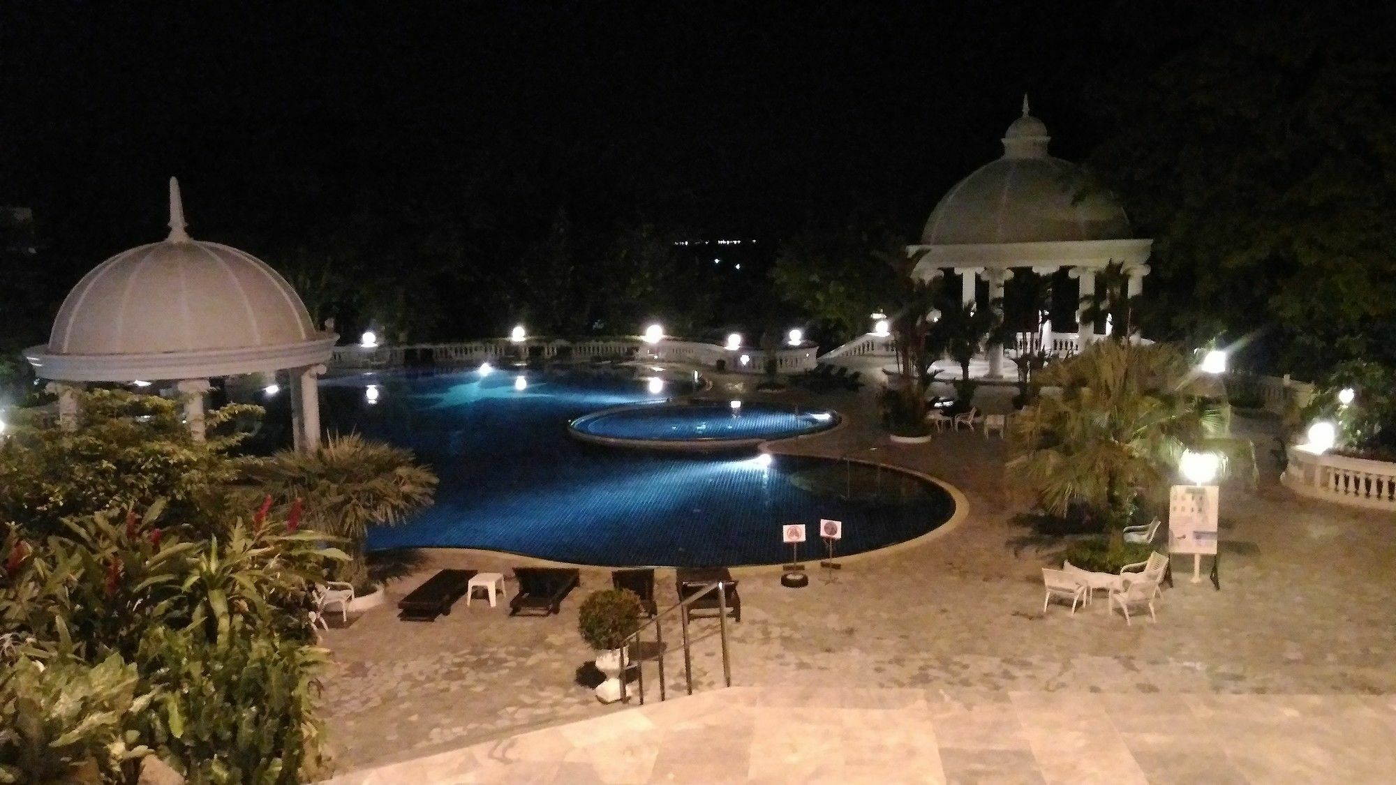 Sky Beach Apartment Pattaya ภายนอก รูปภาพ