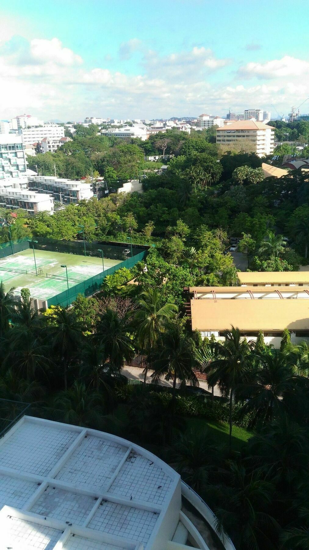 Sky Beach Apartment Pattaya ภายนอก รูปภาพ